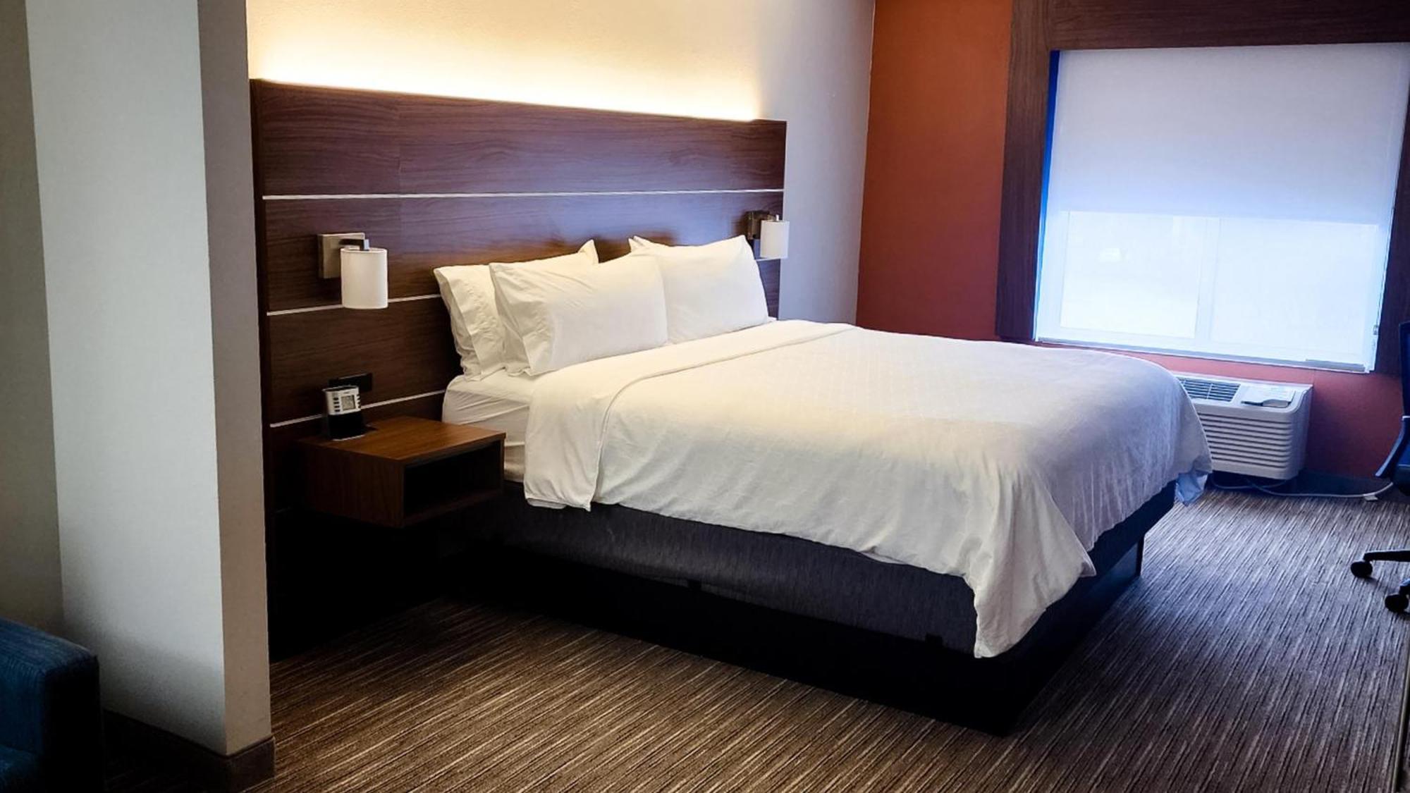 Holiday Inn Express Hotel & Suites Chicago South Lansing By Ihg Exterior photo