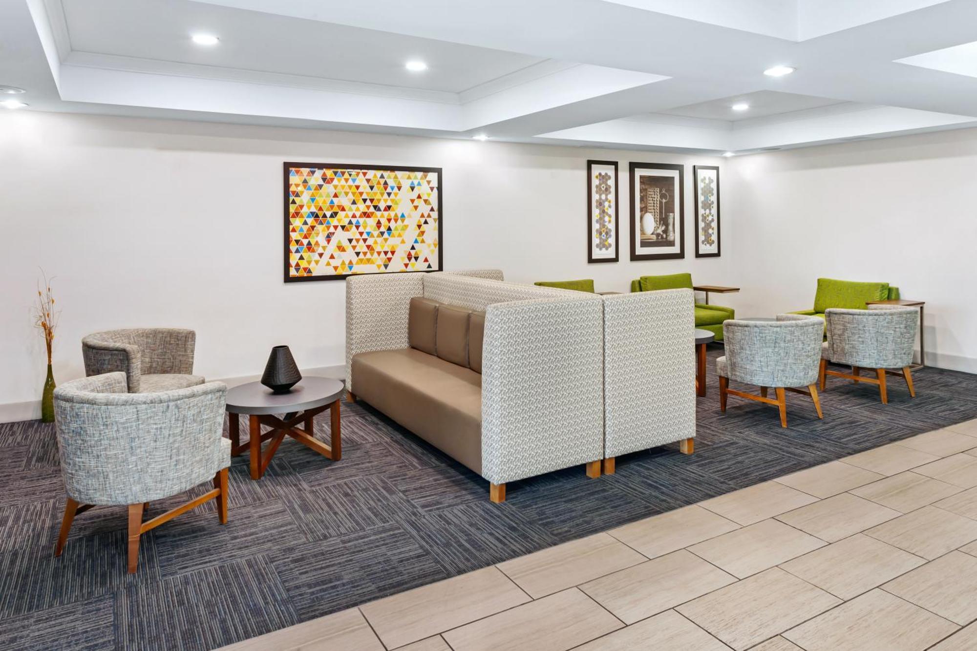 Holiday Inn Express Hotel & Suites Chicago South Lansing By Ihg Exterior photo